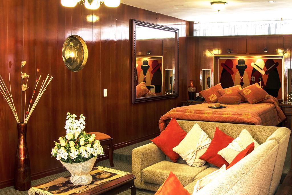 Hotel Inca Imperial Quito Esterno foto