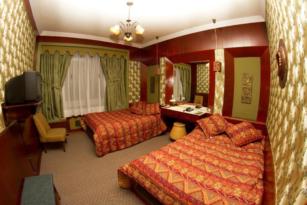 Hotel Inca Imperial Quito Esterno foto