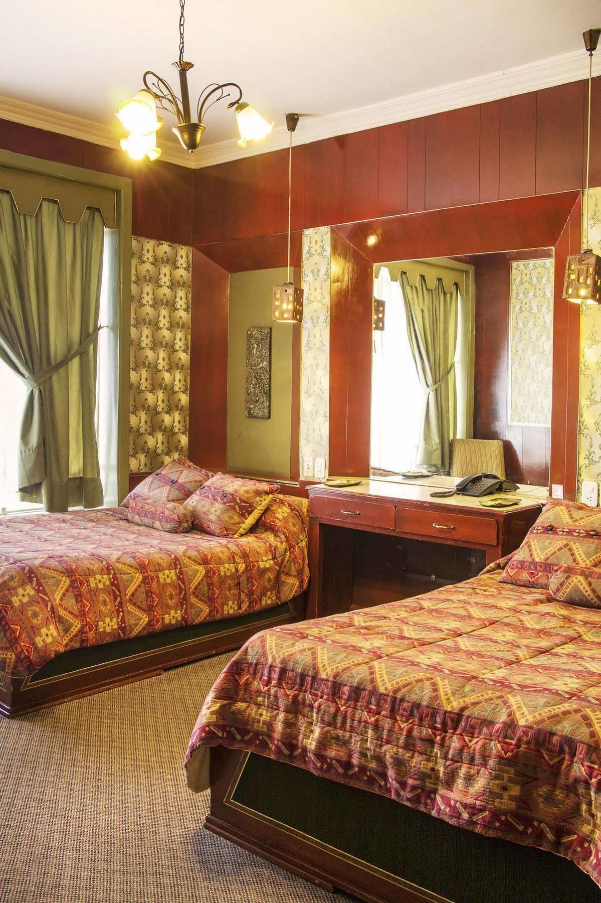 Hotel Inca Imperial Quito Esterno foto